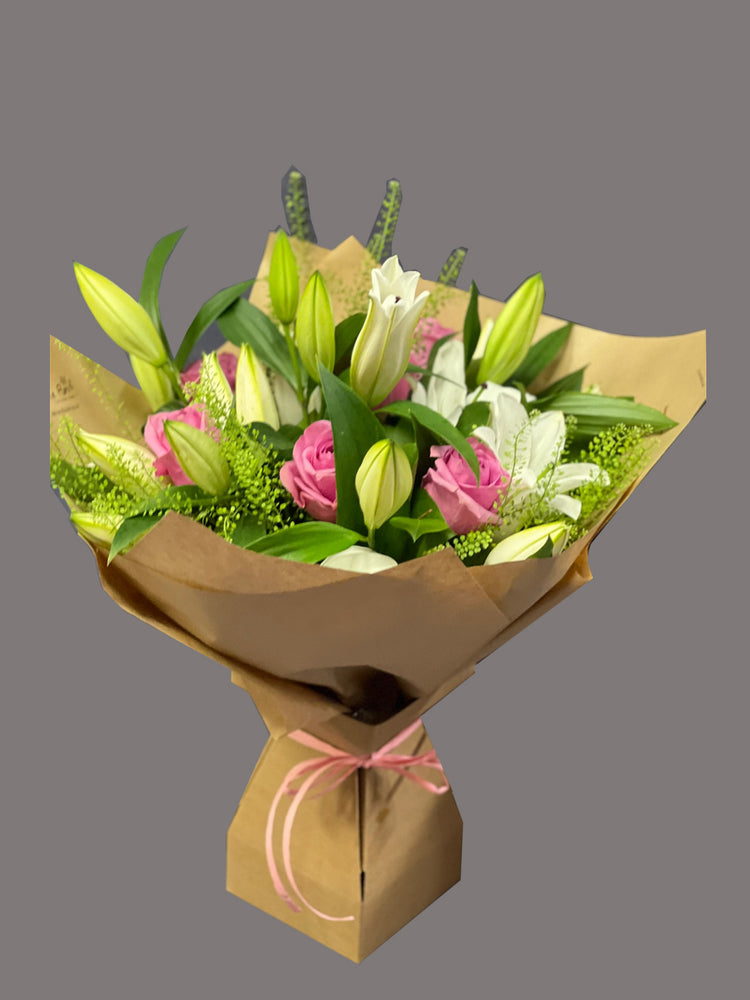 Flower Shop Near Me | Exclusive Bouquet Delivery Dubai | Rosarium Luxu ...