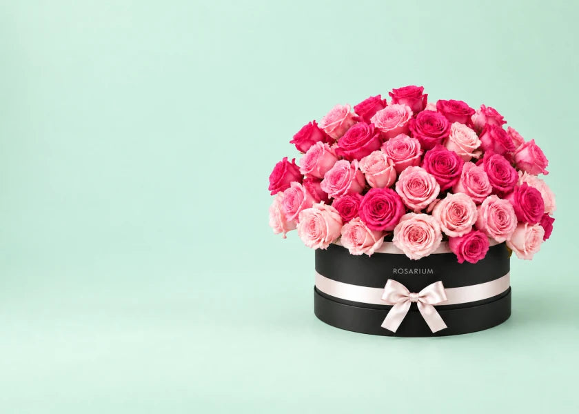 Pink Ombré roses in a Rosarium box